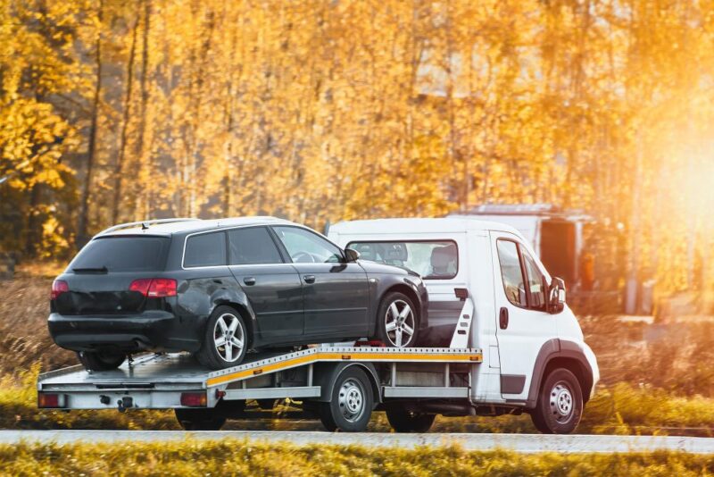 Wypożyczenie lawety – kiedy warto skorzystać i na co zwrócić uwagę? wynajem lawety warszawa